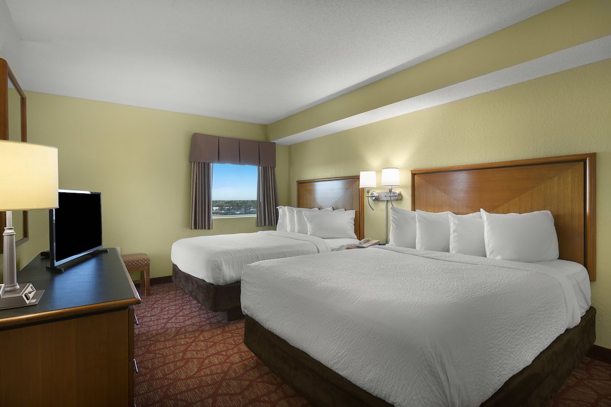 1 bedroom, in-room safe, blackout drapes, iron/ironing board