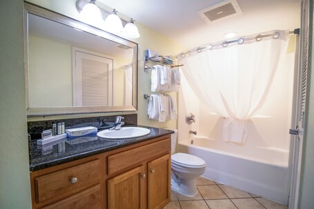 Bay View Resort - Image 32