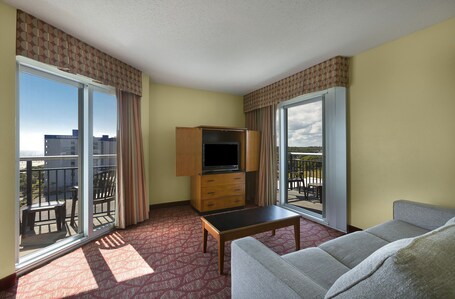 Bay View Resort - Image 41