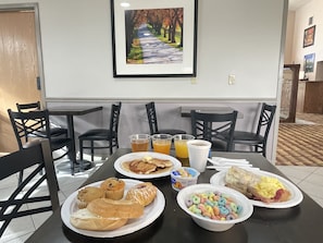 Free daily buffet breakfast