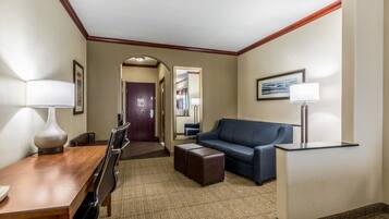 Standard Suite, Non Smoking (2 Queen Beds & 1 Sofa Bed) | Egyptian cotton sheets, premium bedding, in-room safe, desk