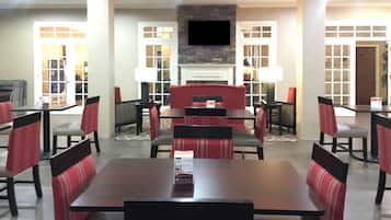 Free daily continental breakfast