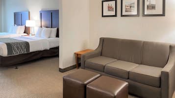 Basic Suite, Multiple Beds, Accessible, Non Smoking | 1 bedroom, in-room safe, desk, soundproofing