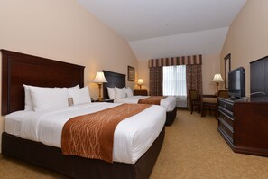 Desk, iron/ironing board, free WiFi, bed sheets - Comfort Inn & Suites McMinnville Wine Country (McMinnville)
