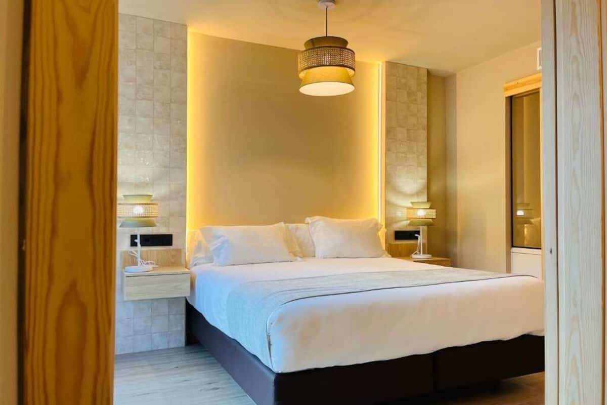 superior room | egyptian cotton sheets, premium bedding, down duvets, pillow-top beds