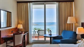 Premium bedding, minibar, in-room safe, desk