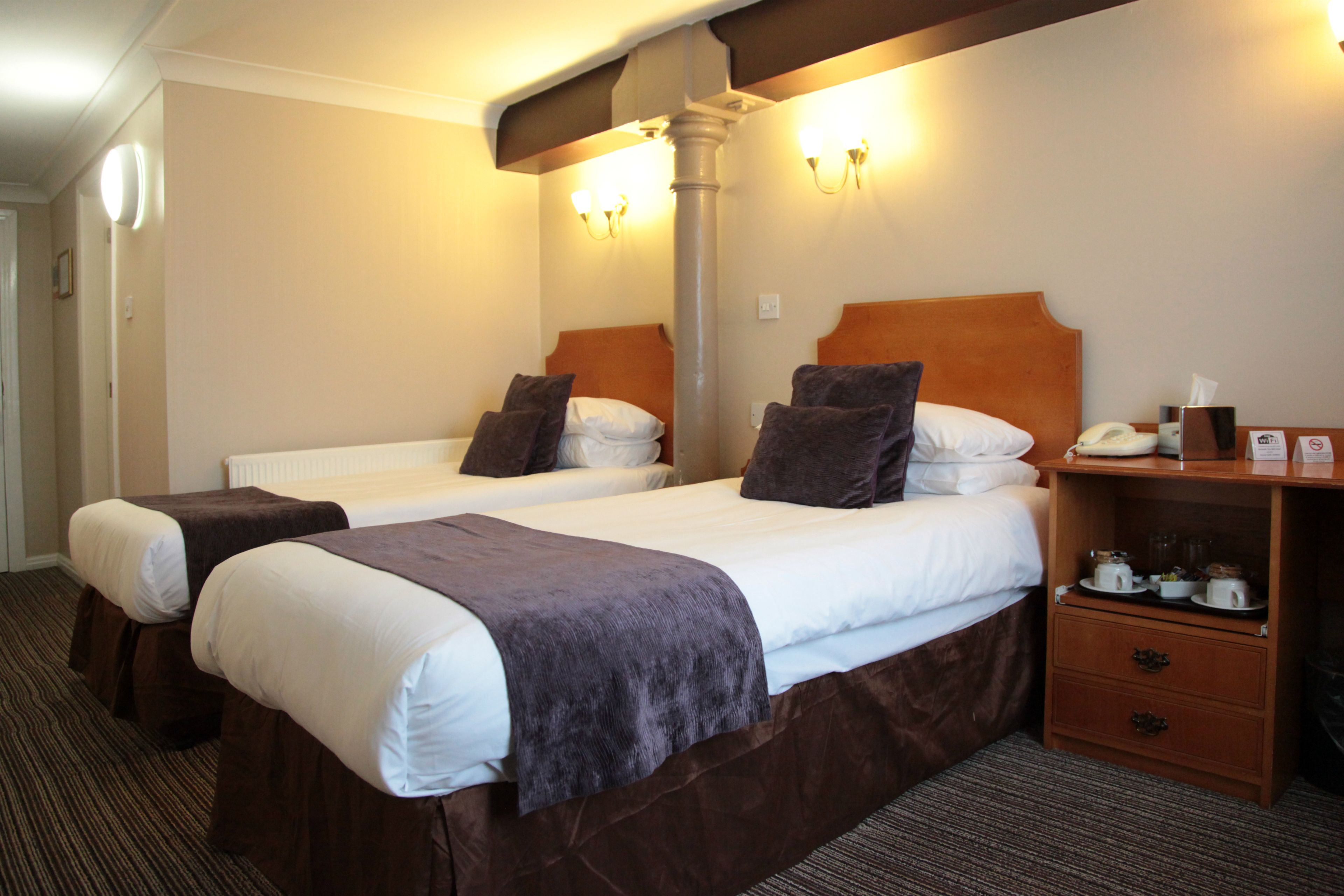 classic twin room, 2 single beds | desk, iron/ironing board, free wifi, bed sheets