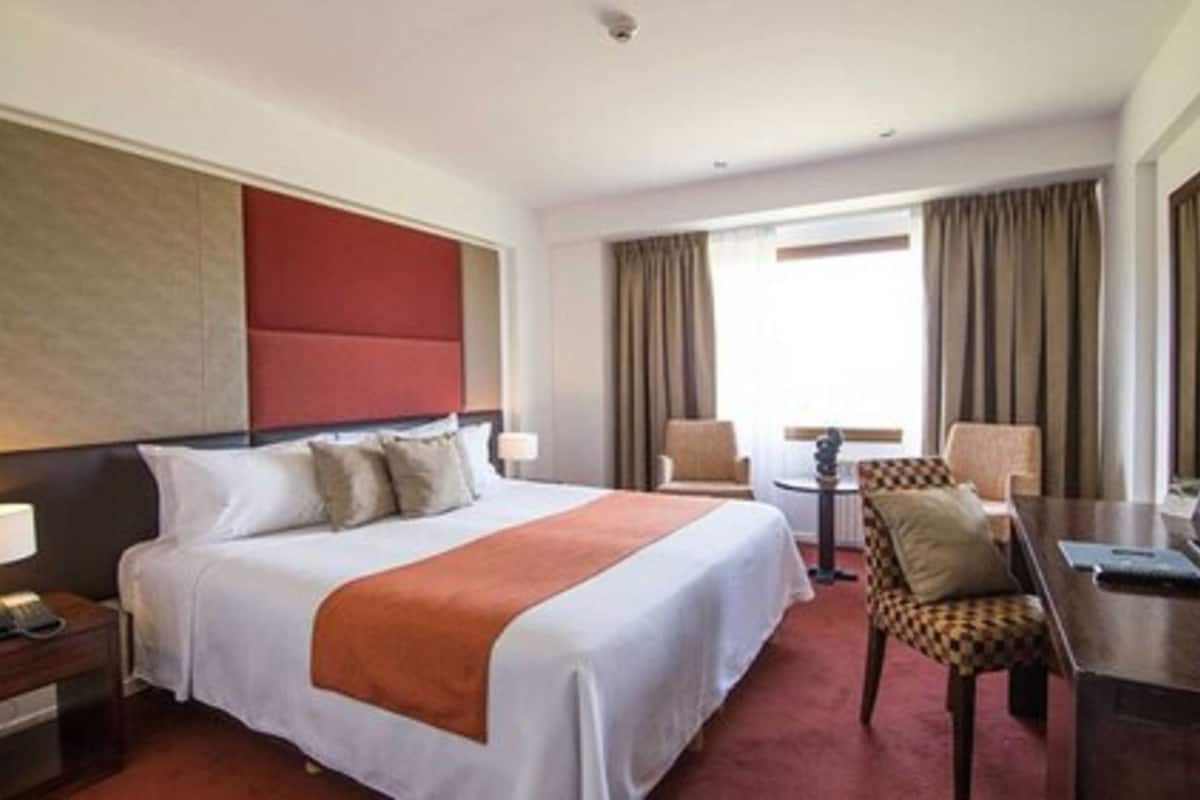 Chambre Deluxe, 1 grand lit, vue lac