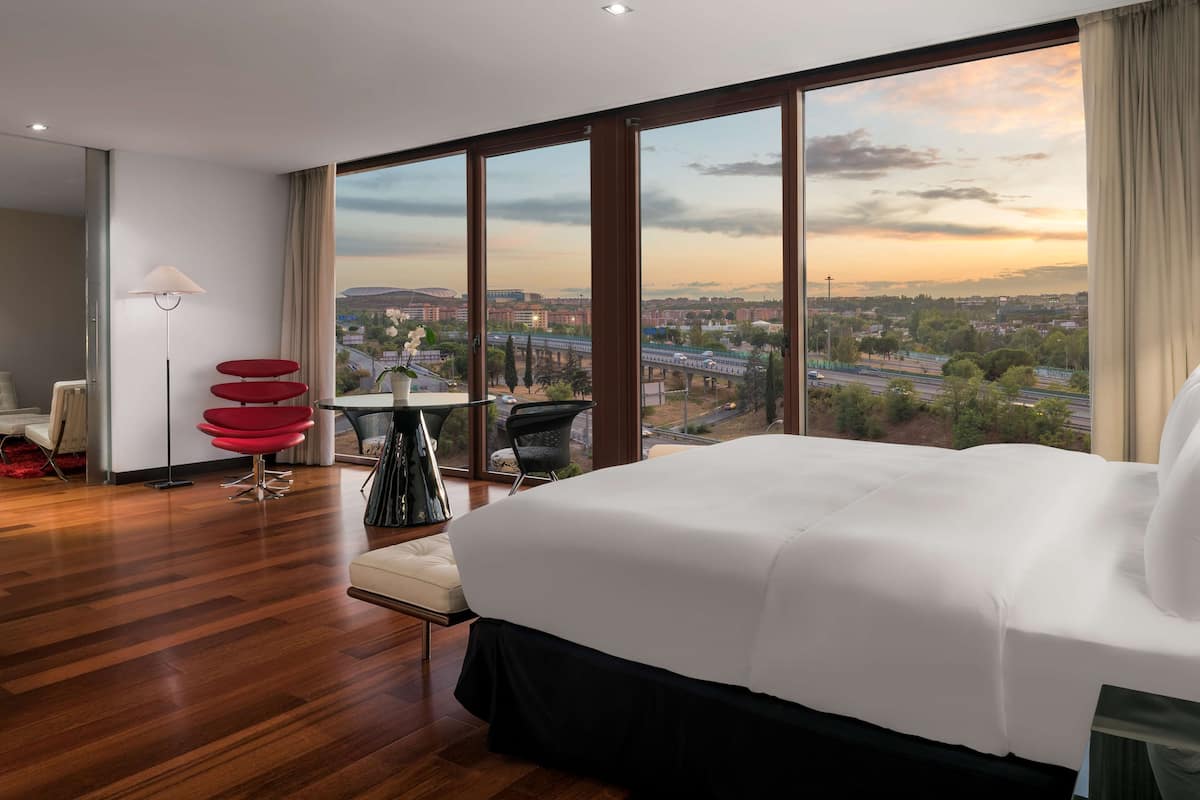 Presidential-Suite | 1 Schlafzimmer, hochwertige Bettwaren, Minibar, Zimmersafe