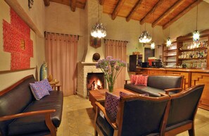 Bar (on property) - Villas Casa Morada (San Cristóbal de las Casas)