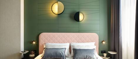 Een kluis op de kamer, een bureau, een laptopwerkplek