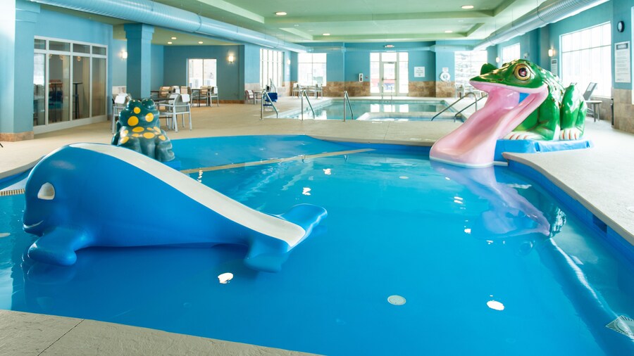 Holiday Inn Express Hotel & Suites Wausau by IHG