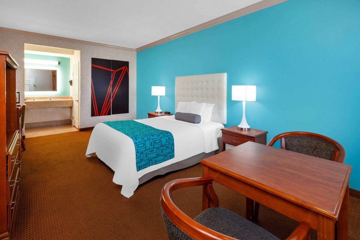 In-room safe, iron/ironing board, free cots/infant beds, rollaway beds