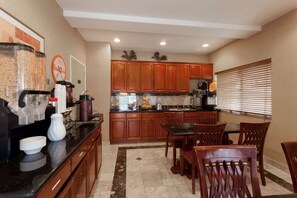 Free daily on-the-go breakfast  - Howard Johnson Hotel & Suites by Wyndham Pico Rivera (Pico Rivera)