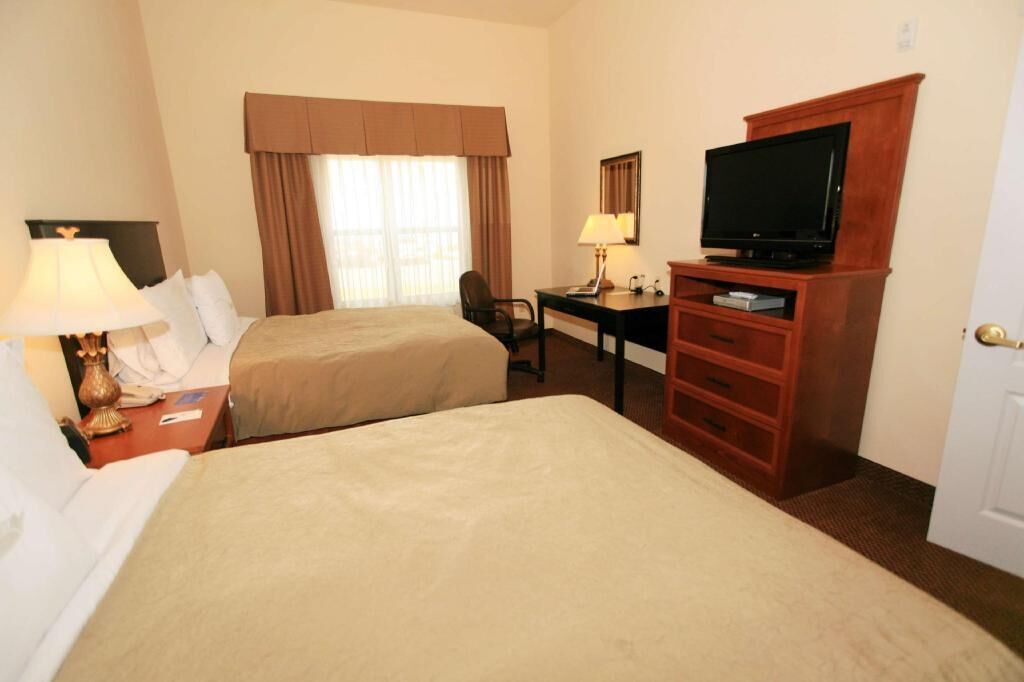 Ropa de cama de alta calidad, escritorio y cortinas blackout 
