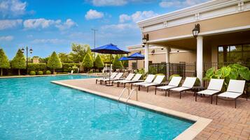 Outdoor pool, pool umbrellas, sun loungers