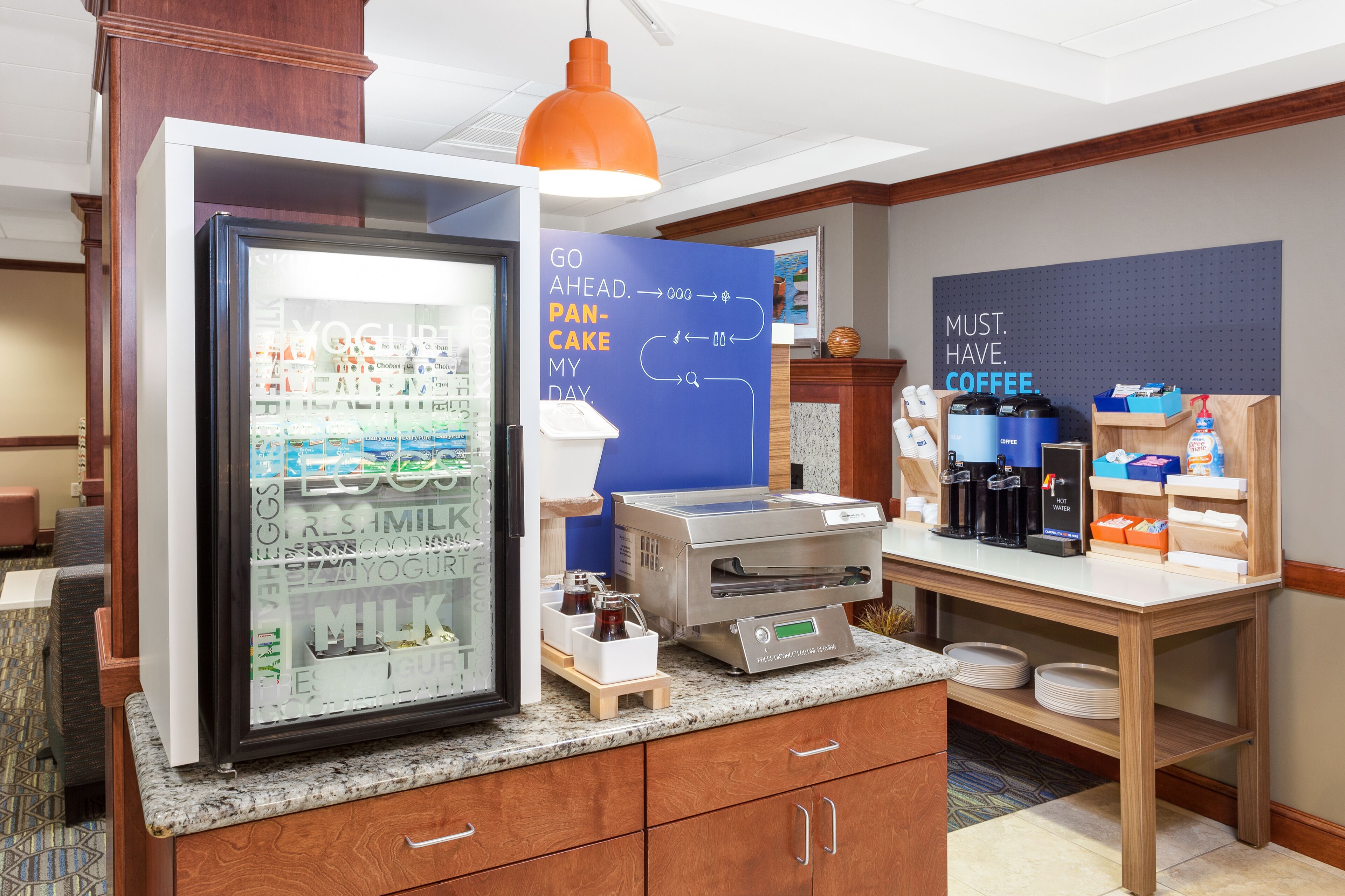 free buffet breakfast