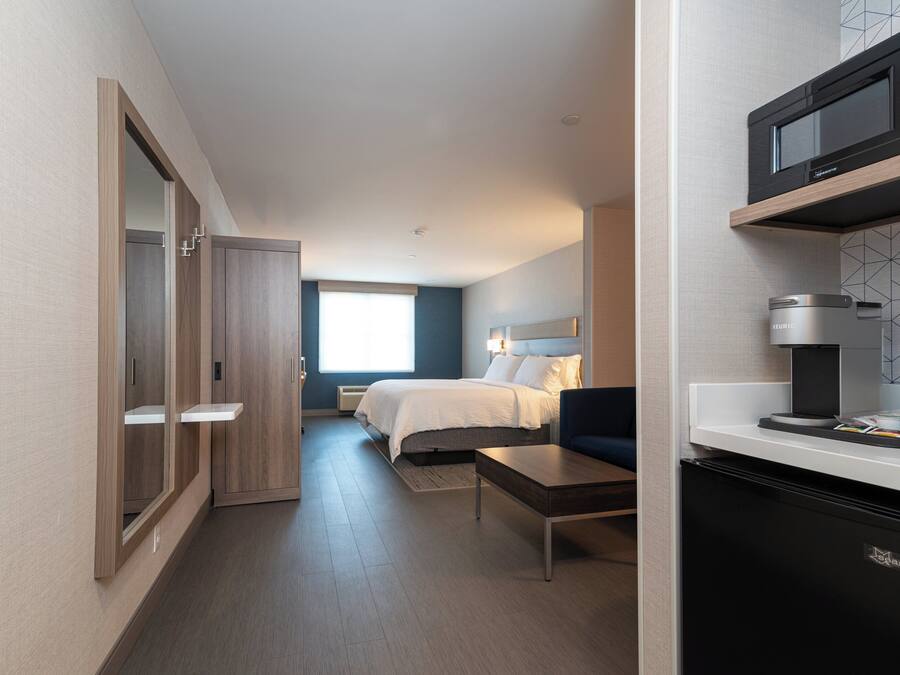 In-room safe, laptop workspace, soundproofing, iron/ironing board