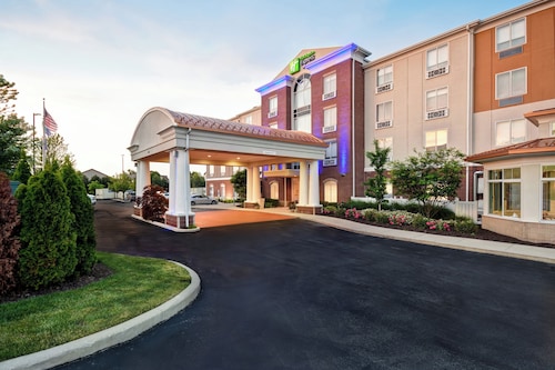Holiday Inn Express & Suites Schererville by IHG
