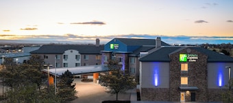 Holiday Inn Express & Suites Nampa - Idaho Center by IHG