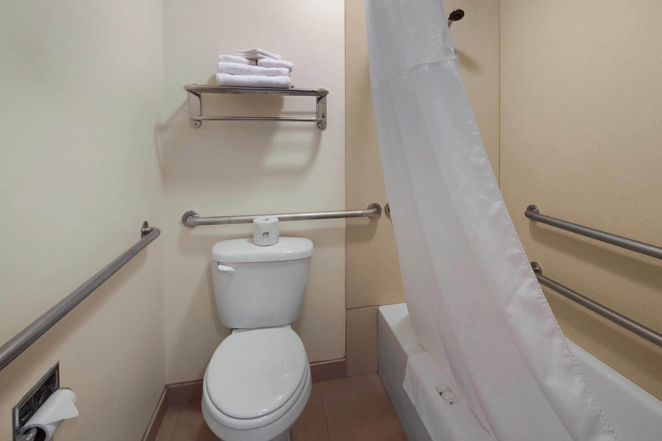 room, 1 king bed, accessible, non smoking | 1 bedroom, pillow-top beds, desk, laptop workspace