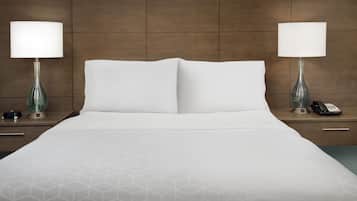 1 bedroom, pillowtop beds, desk, blackout drapes