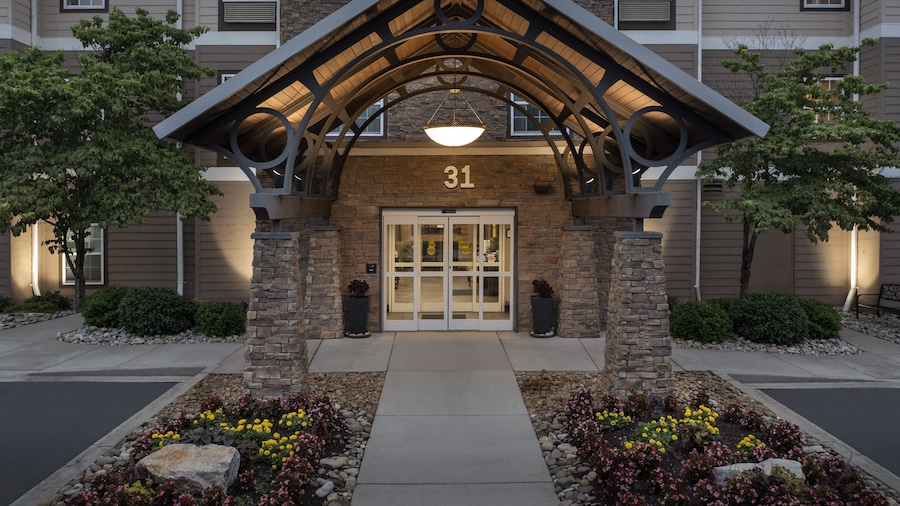 Staybridge Suites Greenville I-85 Woodruff Road by IHG