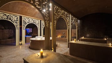 Couples treatment rooms, sauna, hot tub, steam room, Turkish bath
