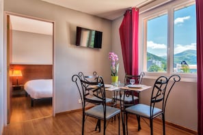 Apartment | In-room dining
