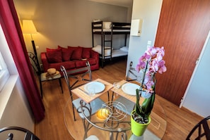 Apartment | In-room dining