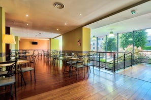 Bar (en la propiedad)