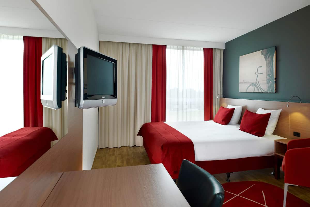 Superior-Zimmer, 1 Queen-Bett | Allergikerbettwaren, Daunenbettdecken, Minibar, Zimmersafe