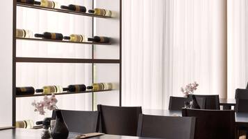 Tägliches Frühstücksbuffet (18.50 EUR pro Person)