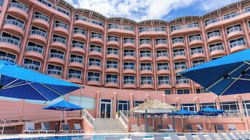 Fachada de la propiedad