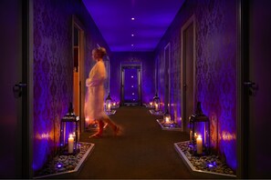 Körperbehandlungen, Hydrotherapie, Aromatherapie, Warmsteinmassagen