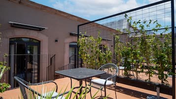 Desk, laptop workspace, soundproofing, iron/ironing board