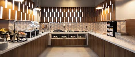 Colazione self-service inclusa, servita tutte le mattine