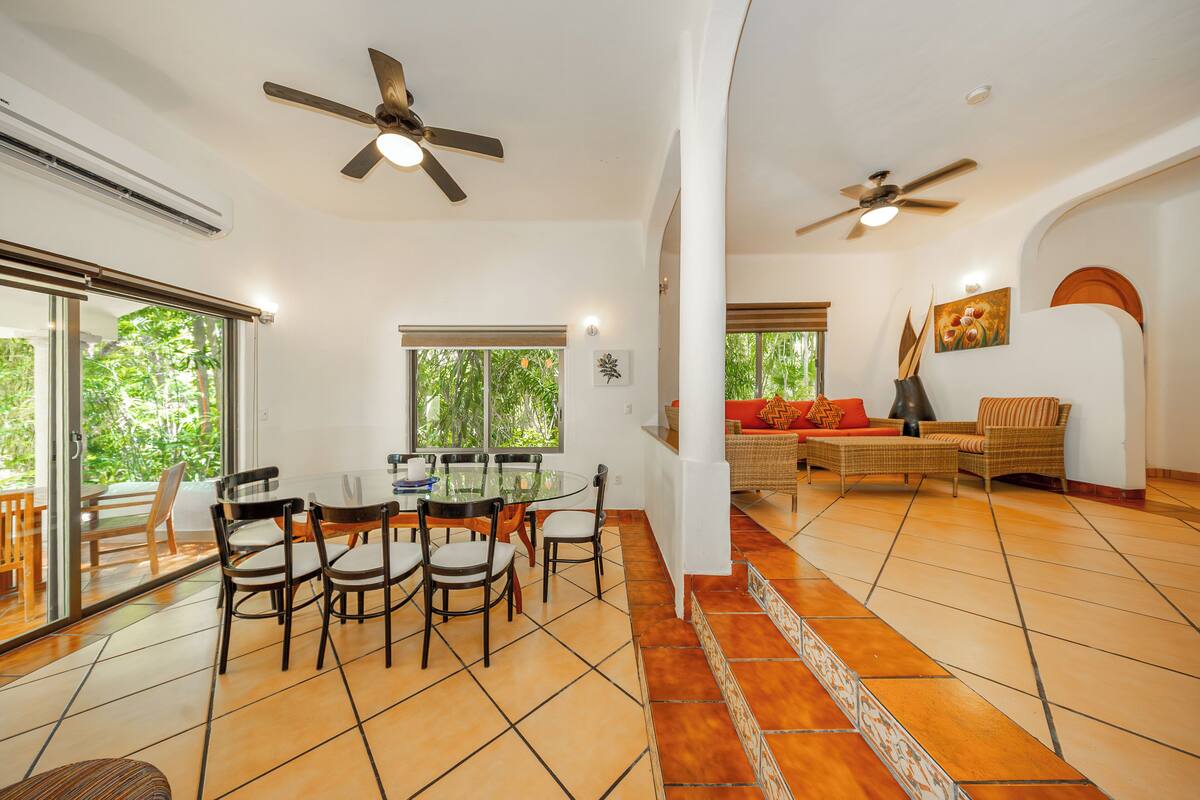 Garden Villa | Living area | 40-inch flat-screen TV with digital channels, TV