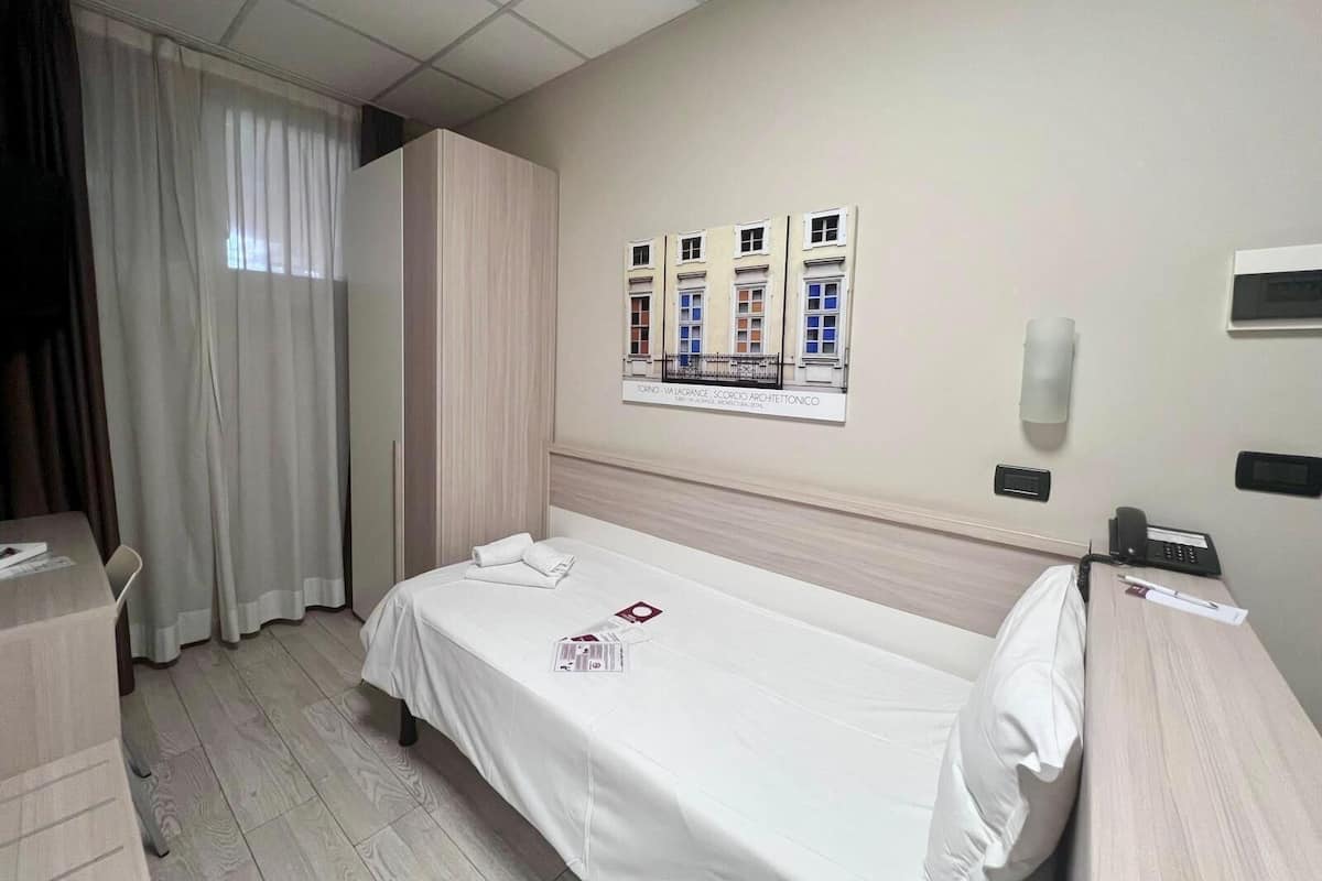 Standard-Einzelzimmer | Hochwertige Bettwaren, Daunenbettdecken, Minibar, Zimmersafe