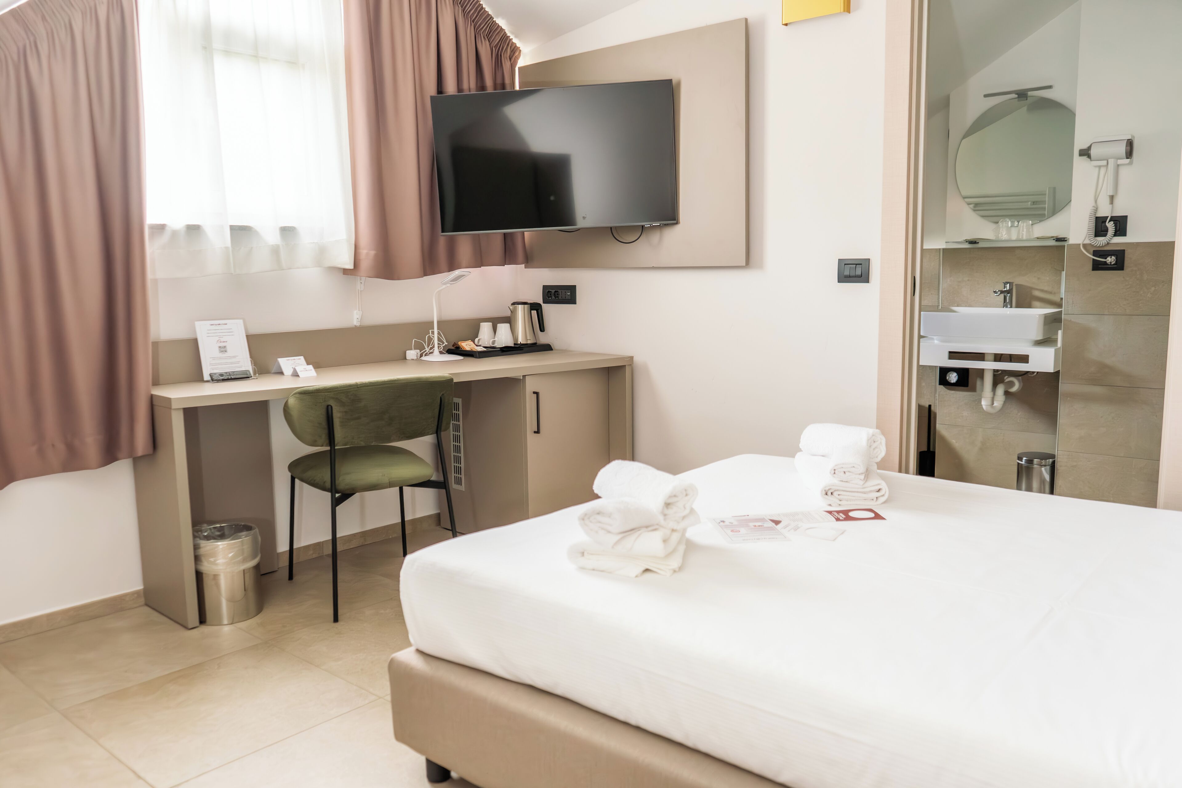 Economy Double Room | Premium bedding, down comforters, minibar, in-room safe