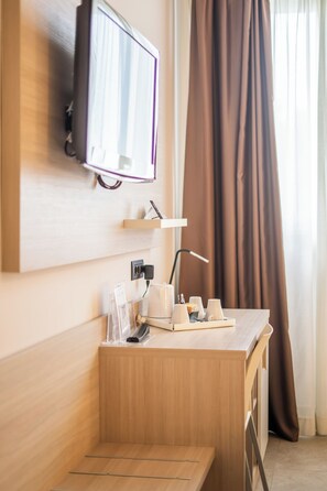 双床房 | 高档床上用品、羽绒被、迷你吧、客房内保险箱