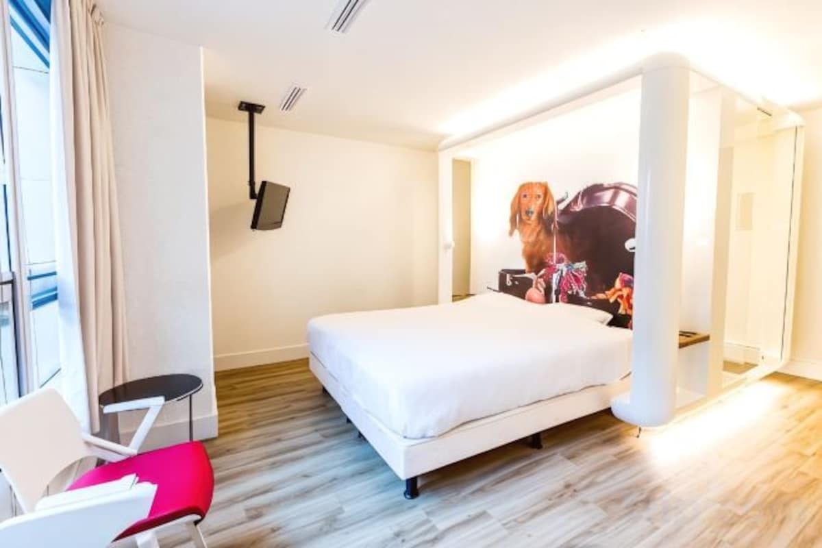 Large Room