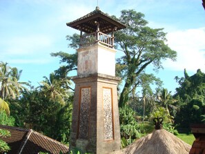 تفاصيل الفندق من الخارج