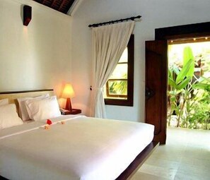 Deluxe-Bungalow | Minibar, Zimmersafe, kostenloses WLAN