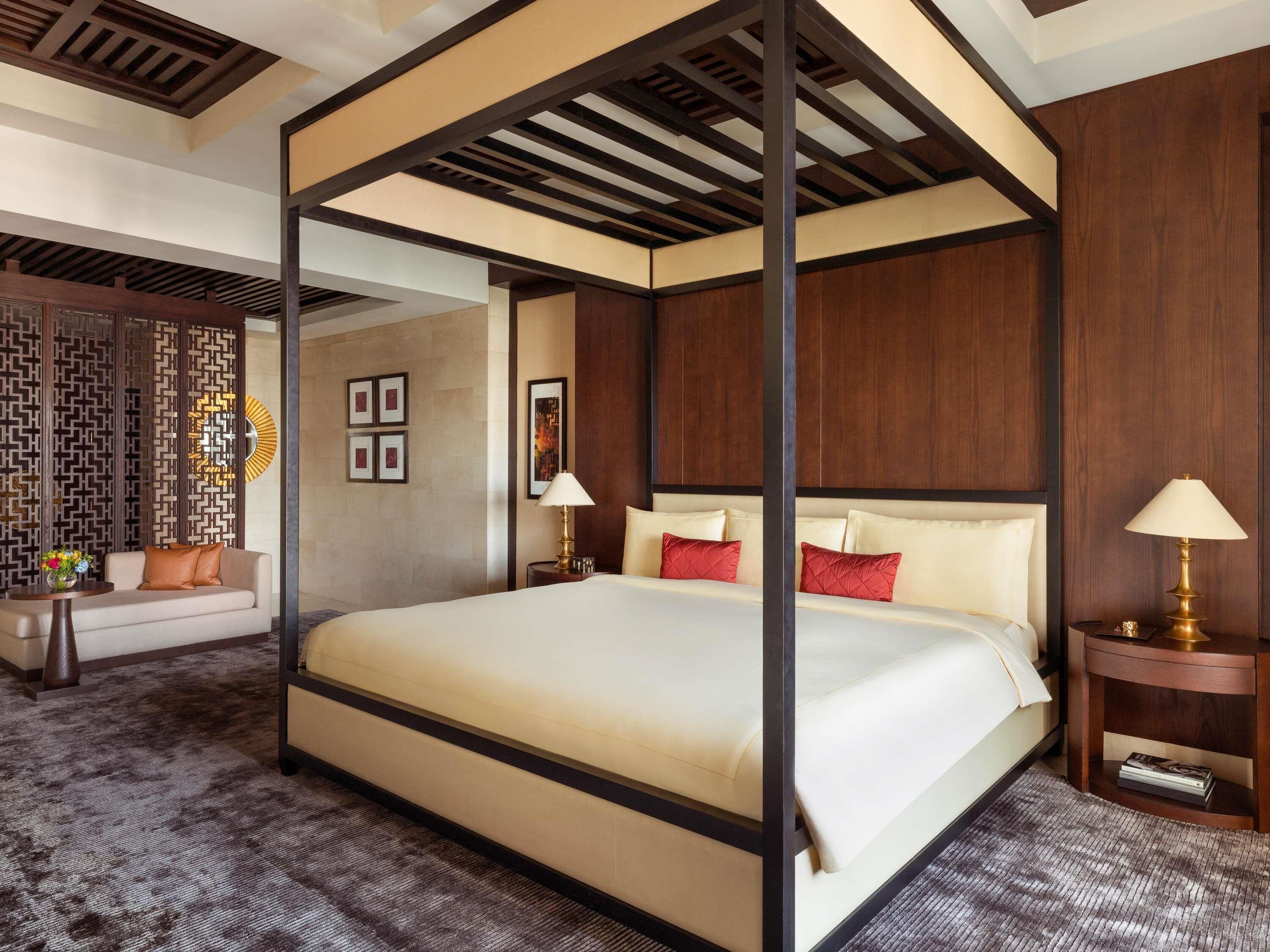 Suite Royal, 2 habitaciones | Ropa de cama de alta calidad y minibar 