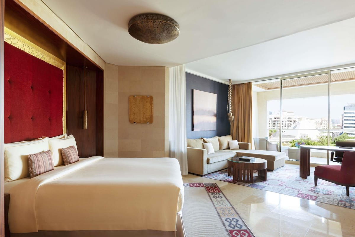 1 bedroom, premium bedding, minibar, in-room safe
