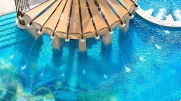 Outdoor pool, pool umbrellas, sun loungers