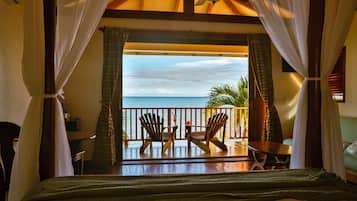 Zimmer, 1 Schlafzimmer, Terrasse, Strandnähe | Hochwertige Bettwaren, Zimmersafe, individuell dekoriert