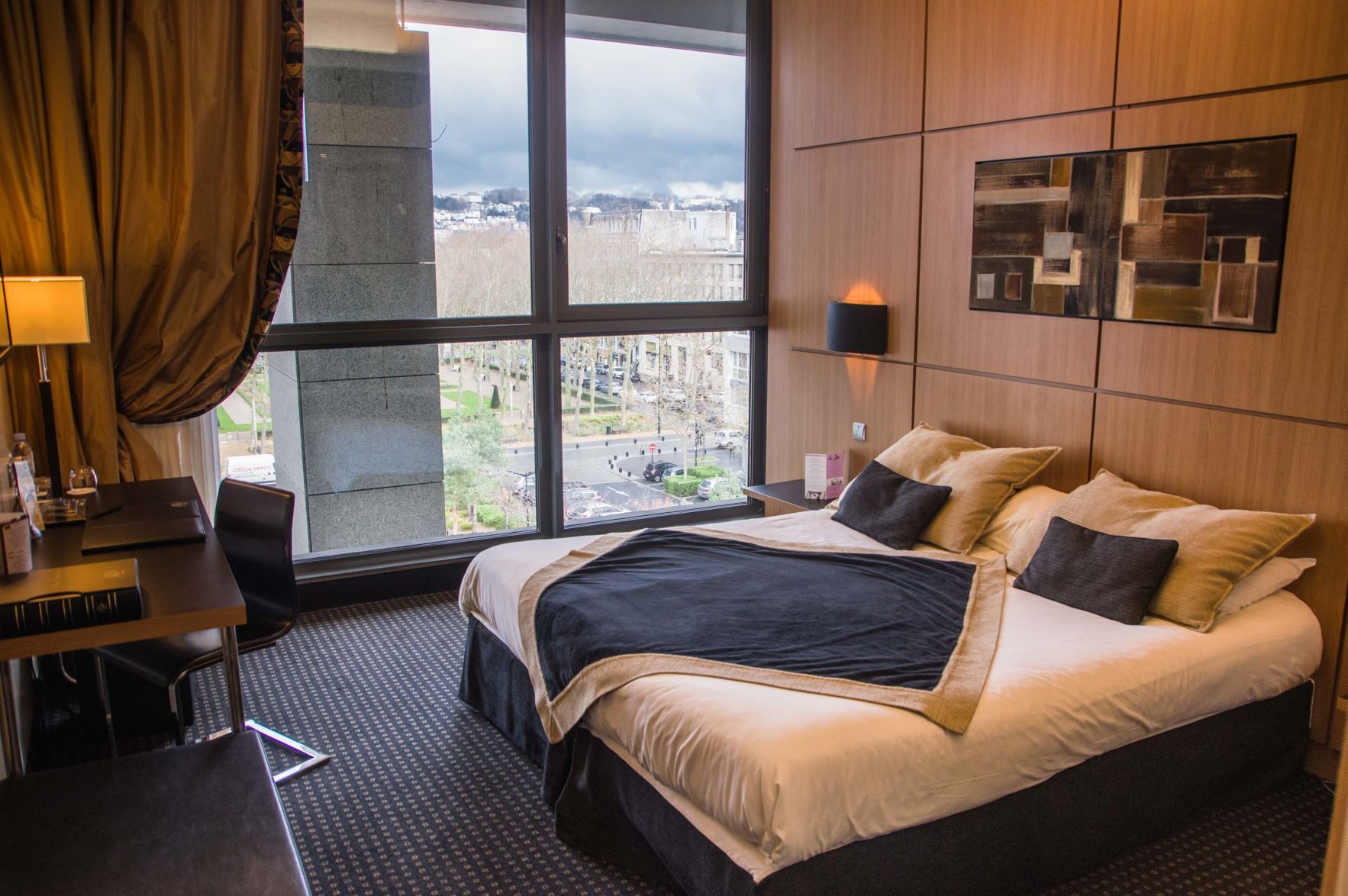 In-room safe, desk, iron/ironing board, free cots/infant beds