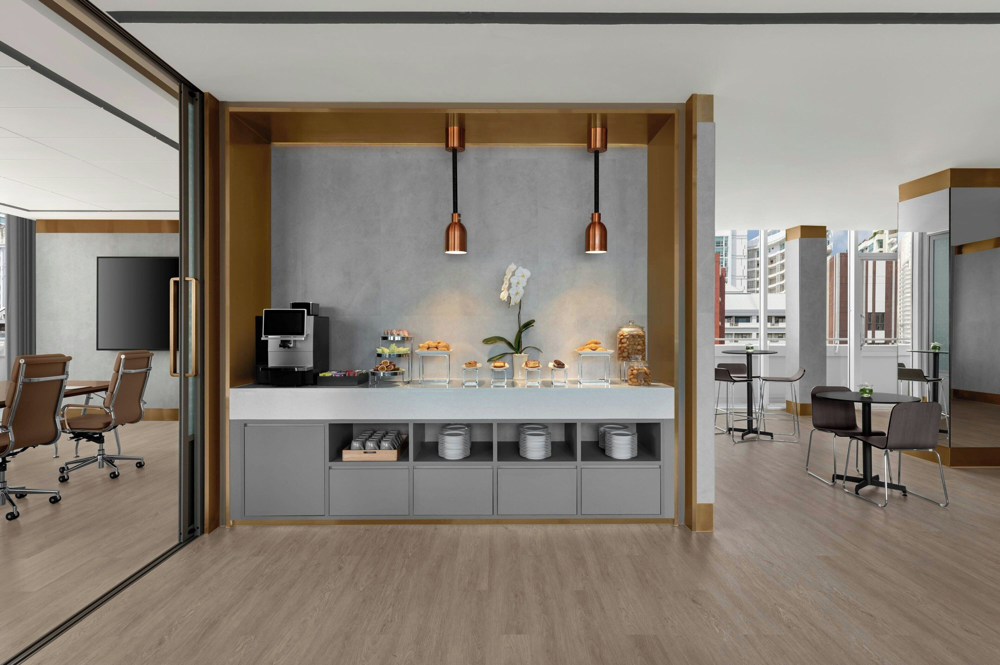 Photo - Courtyard by Marriott Bangkok